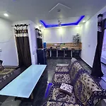 4 Bedroom Homestay In Vrindavn