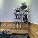 4 Bedroom Homestay In Vrindavn